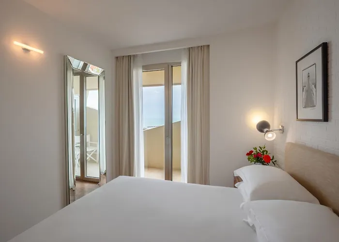 Hotel Excelsior